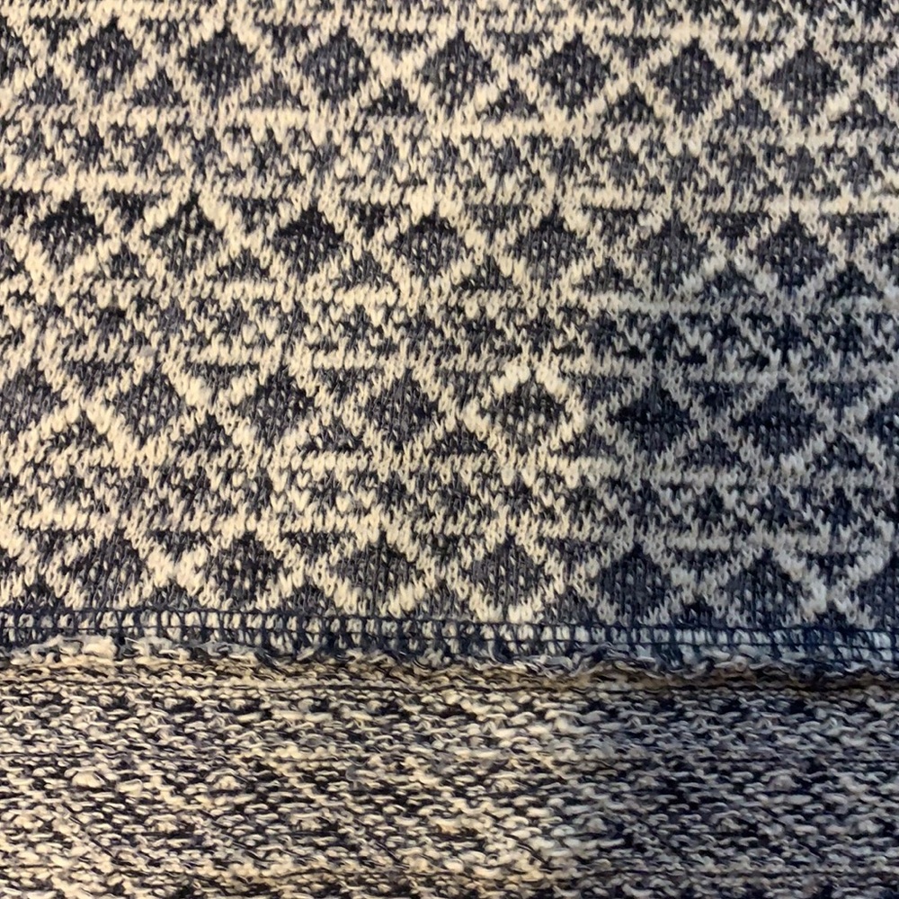 Soft knit sweater - Picture 4 of 4